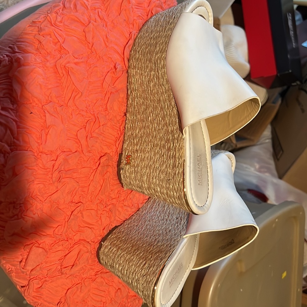 Michael kors wedges - Picture 2 of 5